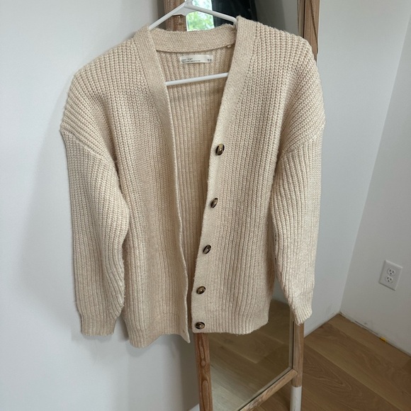 Oak + Fork Cozy Cream Women's Sweater - Picture 2 of 6